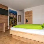 Gaestehaus Weitblick