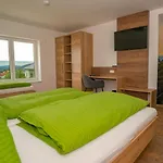 Bed & Breakfast Gaestehaus Weitblick