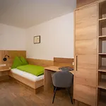 Bed & Breakfast Gaestehaus Weitblick 3*