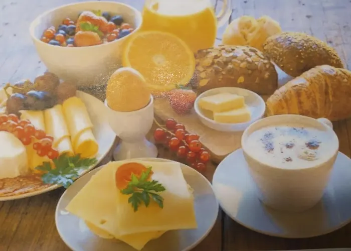 Gaestehaus Weitblick Bed & Breakfast 3*