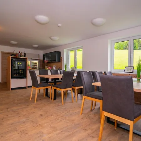 Bed & Breakfast Gaestehaus Weitblick