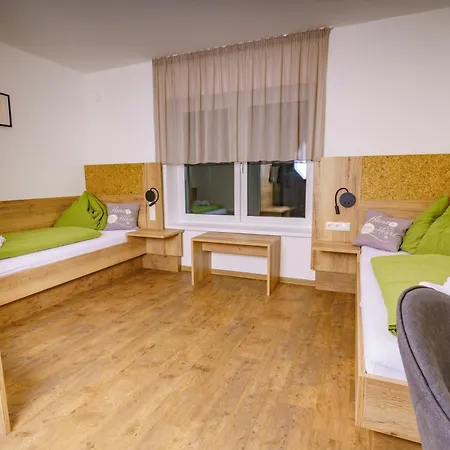 Bed & Breakfast Gaestehaus Weitblick *